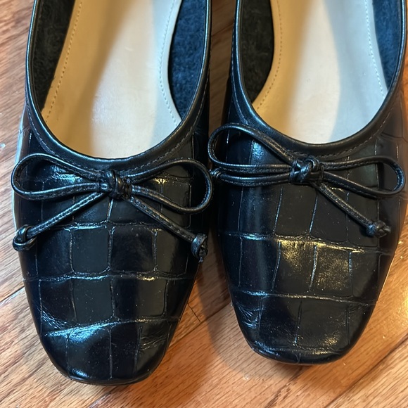 SCHUTZ Arissa Black Crocodile Embossed Leather Flats - Picture 4 of 12